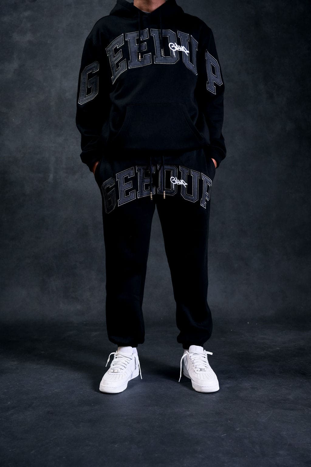 Team Logo/Handtstyle Trackpant Black/Grey/White - Image 2