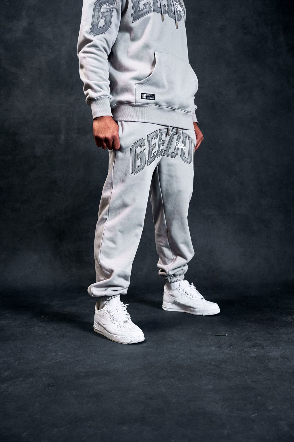 Team Logo/Handtstyle Trackpant Double Grey - Image 2